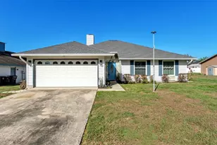 5249 Nichols Dr W, Lakeland, FL 33812 - Photo 1