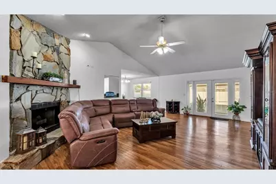 5249 Nichols Drive W, Lakeland, FL 33812 - Photo 3