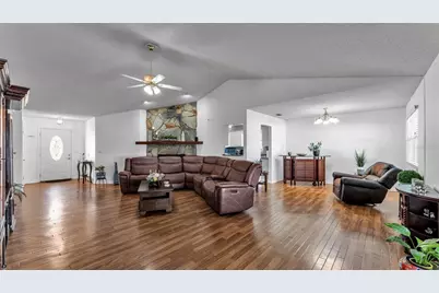 5249 Nichols Drive W, Lakeland, FL 33812 - Photo 5