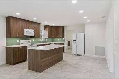 1528 Hallam Court S, Lakeland, FL 33813 - Photo 11