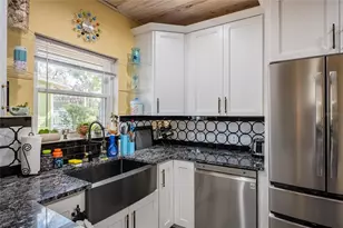 601 E Charles St, Lakeland, FL 33803 - Photo 35