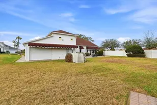 305 Motorcoach Dr S, Polk City, FL 33868 - Photo 5