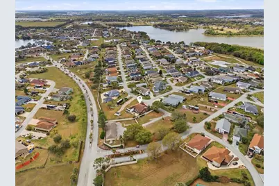 305 Motorcoach Drive S, Polk City, FL 33868 - Photo 9