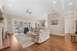 875 Ashton Oaks Cir, Lakeland, FL 33813 - Photo 17