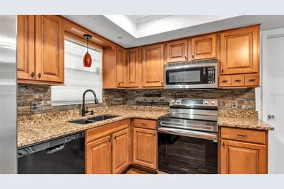 553 Villa Vista Boulevard, Lakeland, FL 33813 - Photo 3