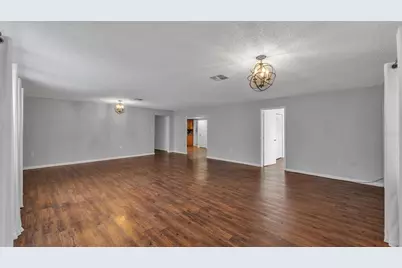 553 Villa Vista Boulevard, Lakeland, FL 33813 - Photo 7