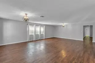 553 Villa Vista Blvd, Lakeland, FL 33813 - Photo 9