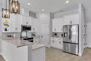 1165 Windjammer Dr, Lakeland, FL 33803 - Photo 21