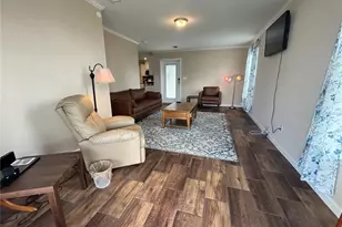 2036 Missouri Dr, Sebring, FL 33870 - Photo 9