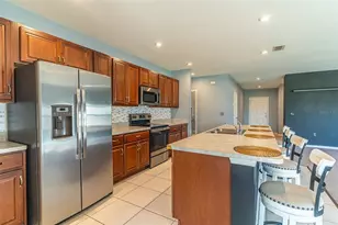 385 Quarry Rock Cir, Kissimmee, FL 34758 - Photo 5