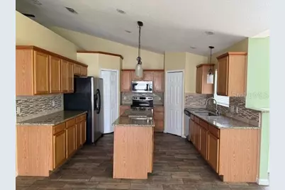 8004 E Settlers Creek Lane, Lakeland, FL 33810 - Photo 5