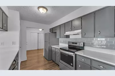 1339 Fairway Drive, Lakeland, FL 33801 - Photo 9