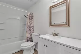 1339 Fairway Dr, Lakeland, FL 33801 - Photo 7