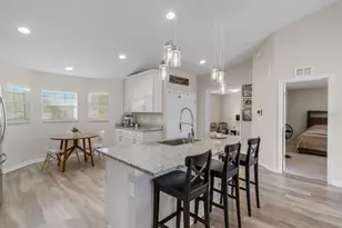 2352 Twin Lake View Rd, Winter Haven, FL 33881 - Photo 7