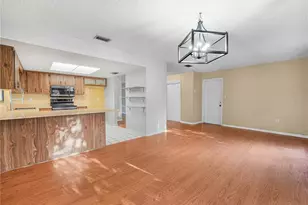 2610 Sprucewood Ln, Plant City, FL 33563 - Photo 7