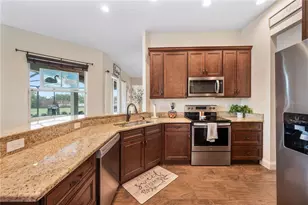 3212 E Merrin Rd, Plant City, FL 33567 - Photo 9