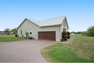 3212 E Merrin Road, Plant City, FL 33567 - Photo 13