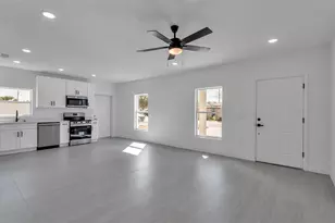 2438 4th St NE, Winter Haven, FL 33881 - Photo 9