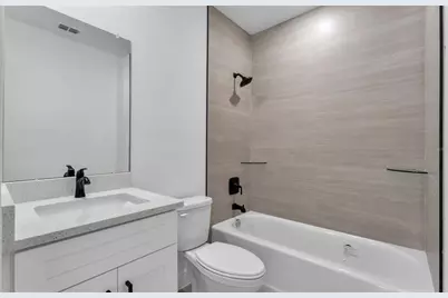 2438 4th Street NE, Winter Haven, FL 33881 - Photo 13