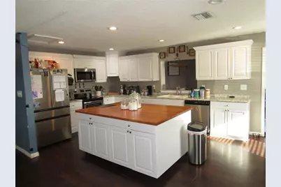330 Moccasin Hollow Road, Lithia, FL 33547 - Photo 9