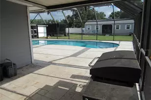 330 Moccasin Hollow Rd, Lithia, FL 33547 - Photo 5