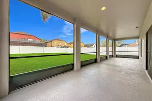 313 Oaklanding Dr, Mulberry, FL 33860 - Photo 5