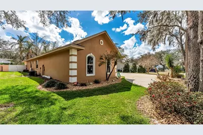 1603 Sir Henrys Trail, Lakeland, FL 33809 - Photo 3