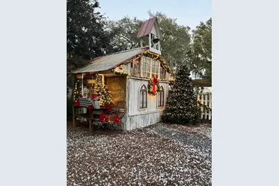 15300 Lake Iola Road, Dade City, FL 33523 - Photo 13