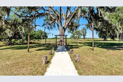 15300 Lake Iola Road, Dade City, FL 33523 - Photo 19