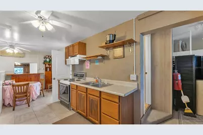 15300 Lake Iola Road, Dade City, FL 33523 - Photo 33