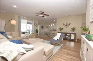 7061 Heatherbrook Dr, Lakeland, FL 33809 - Photo 9