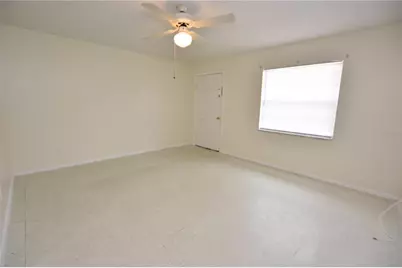 619 Robin Road #3, Lakeland, FL 33803 - Photo 9