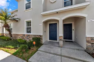 1939 Greenwood Valley Dr, Plant City, FL 33563 - Photo 1