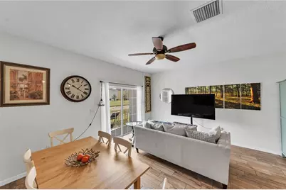 1939 Greenwood Valley Drive, Plant City, FL 33563 - Photo 11