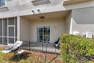 1939 Greenwood Valley Dr, Plant City, FL 33563 - Photo 19