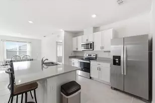 4969 Foxglove Cir, Lakeland, FL 33811 - Photo 3