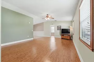 2363 Sea Island Circle S, Lakeland, FL 33810 - Photo 7