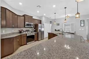 6847 Treymont Dr, Lakeland, FL 33813 - Photo 11