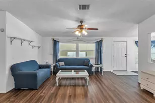 5248 Island View Cir S, Polk City, FL 33868 - Photo 7