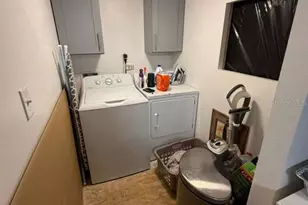 2412 Island Oaks W, Lakeland, FL 33805 - Photo 9