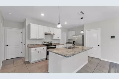 225 Gina Lane, Davenport, FL 33837 - Photo 3