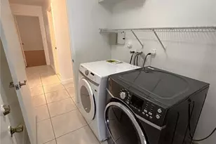 510 SW 181st Way, Pembroke Pines, FL 33029 - Photo 31