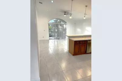 510 SW 181st Way, Pembroke Pines, FL 33029 - Photo 11