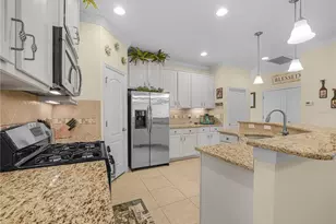 7417 Surrey Pines Dr, Apollo Beach, FL 33572 - Photo 7