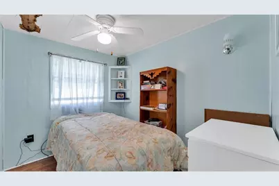 38533 Ethel Avenue, Zephyrhills, FL 33540 - Photo 11