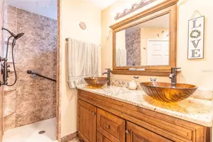 626 Cape Cod Cir, Valrico, FL 33594 - Photo 15