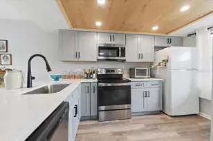 2903 Granada Ct, Lake Wales, FL 33898 - Photo 9