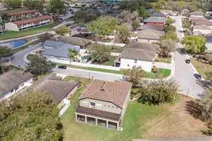 268 Oaklanding Ln, Mulberry, FL 33860 - Photo 5