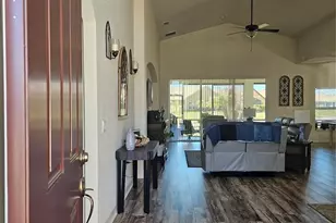 1347 Oakmont Dr, Winter Haven, FL 33884 - Photo 3