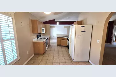 4716 Little Denise Court, Valrico, FL 33594 - Photo 13